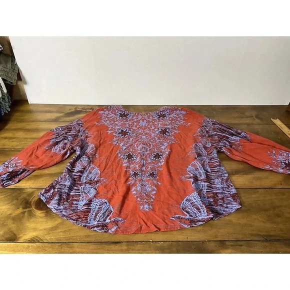 Free People Birds of a Feather Orange Floral Printed Blouse Size Small V-Neck - Picture 11 of 13